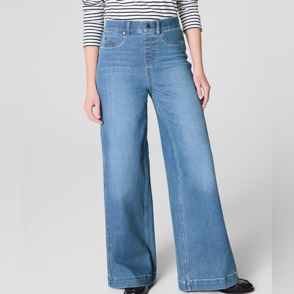 SPANX Stretch Pull On Wide Leg Jeans